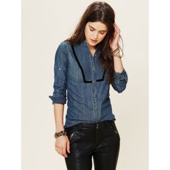 Free people chambray pintuck button down - Picture 2 of 7